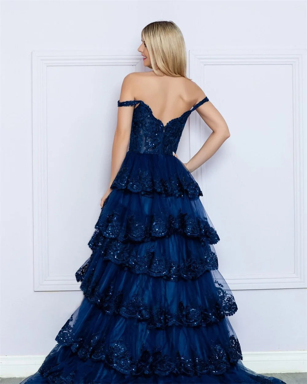 Contessa Dubai Appliques florales à volants robes de bal épaules dénudées personnalisé balayage Train robes de soirée