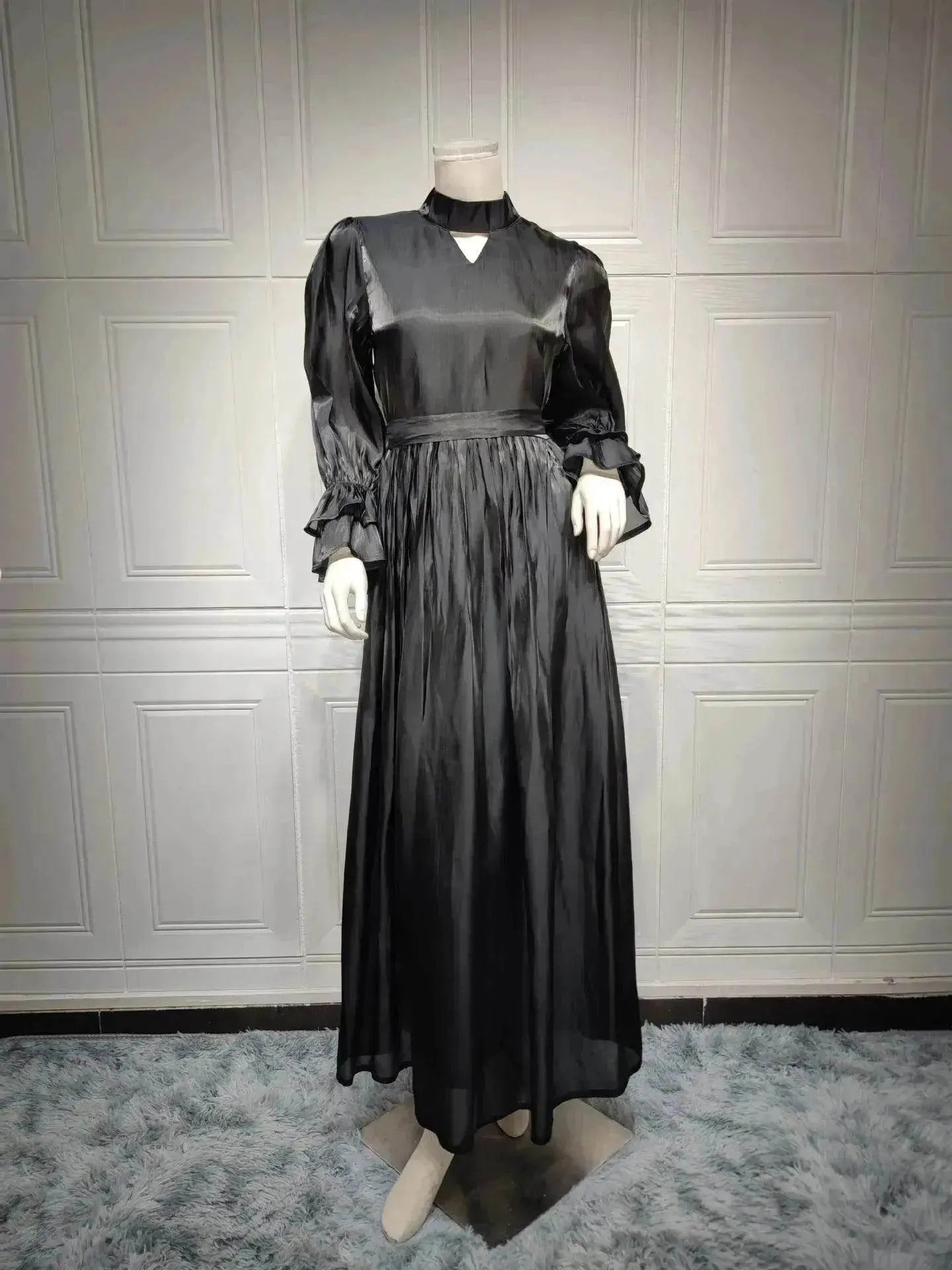 Fashionable Arab  Women's Bright Silk Satin Dress