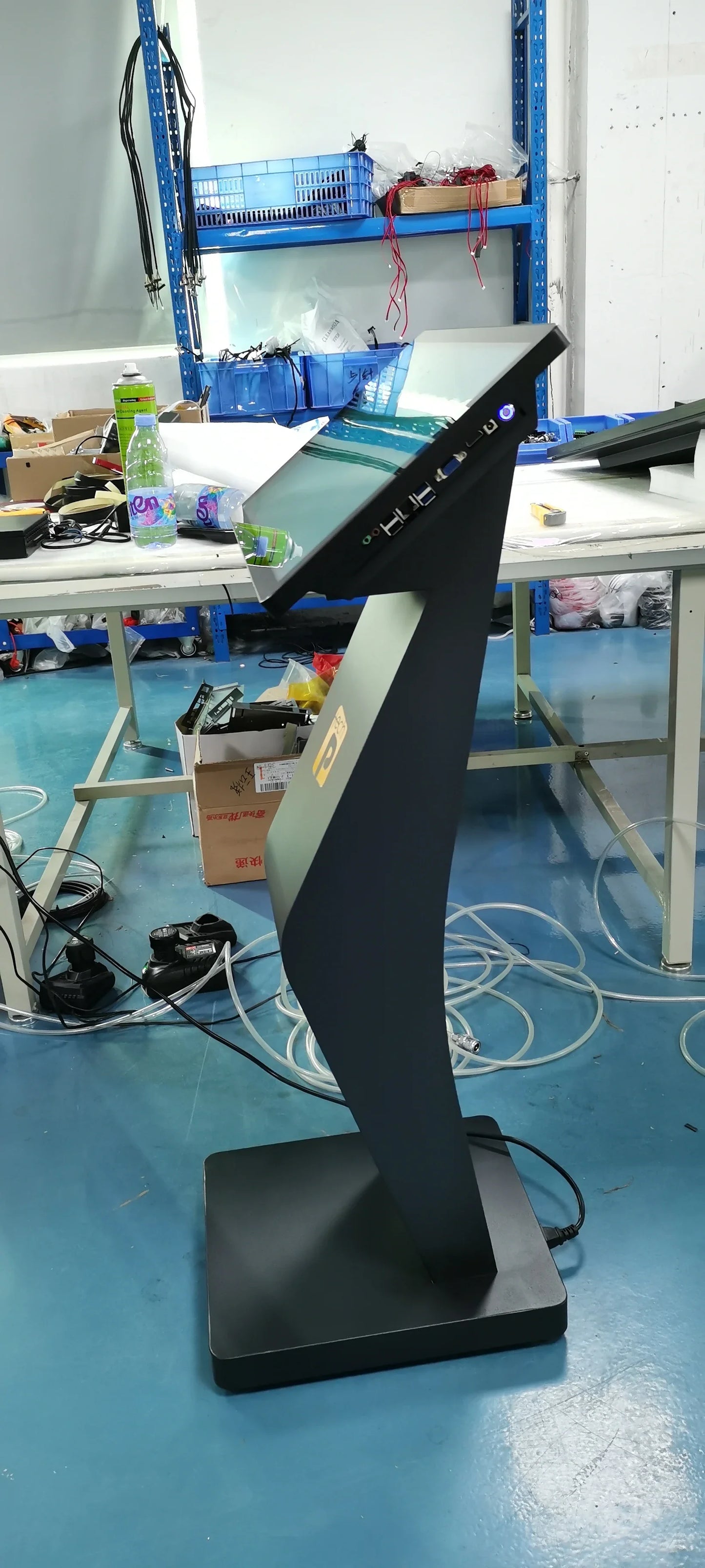 LOGO OEM ODM 21.5 23.6 27 32 43 49 55 Inch Indoor Interactive Information Digital Kiosk Android Smart Video Touch Screen Kiosk