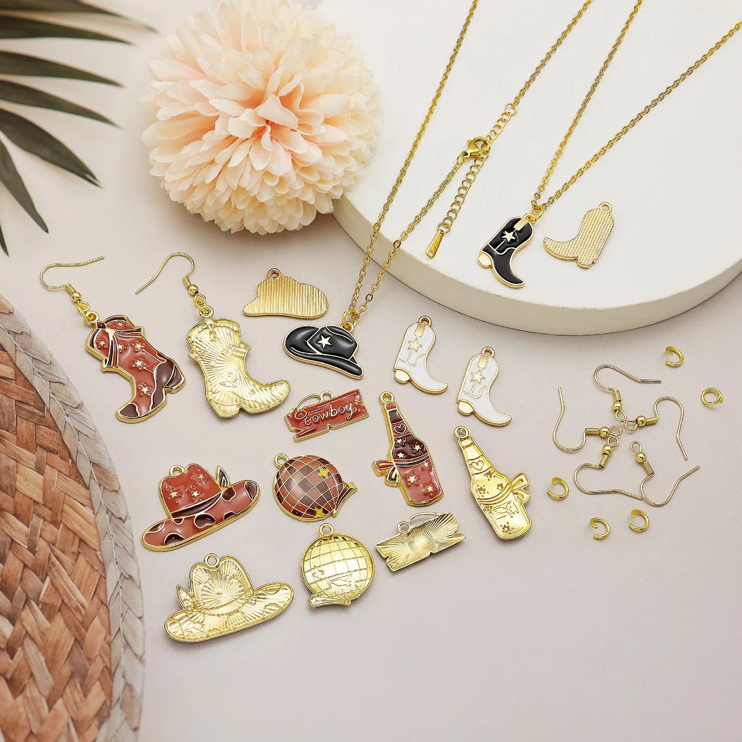 Pendentif Cowboy Western DIY Fabrication artisanale de bijoux pour boucles d'oreilles Bracelet Collier Émail Chapeau Cowgirl Bottes Breloques Accessoires