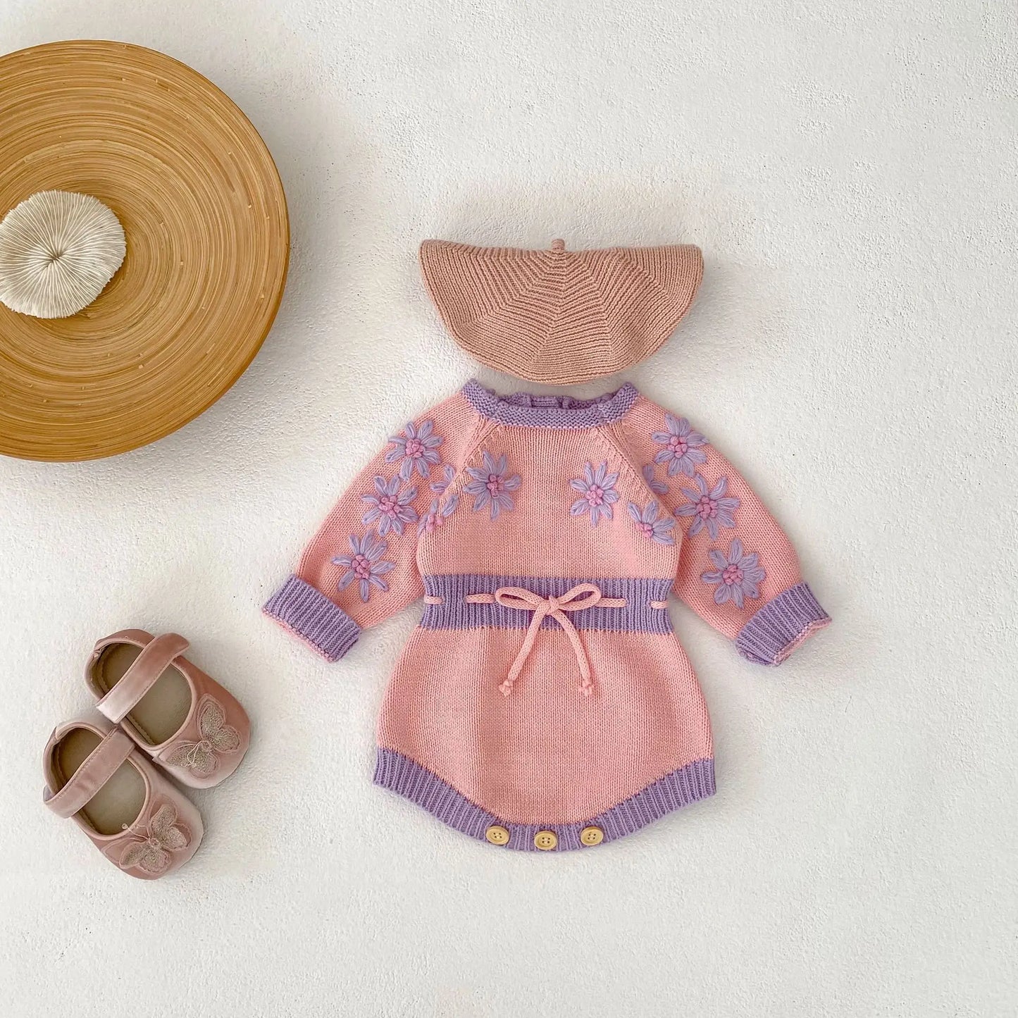 New autumn clothing for babies aged 0-2, cute baby girl color blocked long sleeved jumpsuit