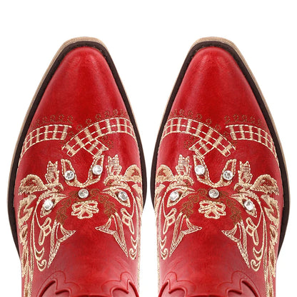 Bottes de cowboy blanches brodées Onlymaker pour femmes, à talon bloc, bout pointu, ornées de cristaux, style cowgirl.