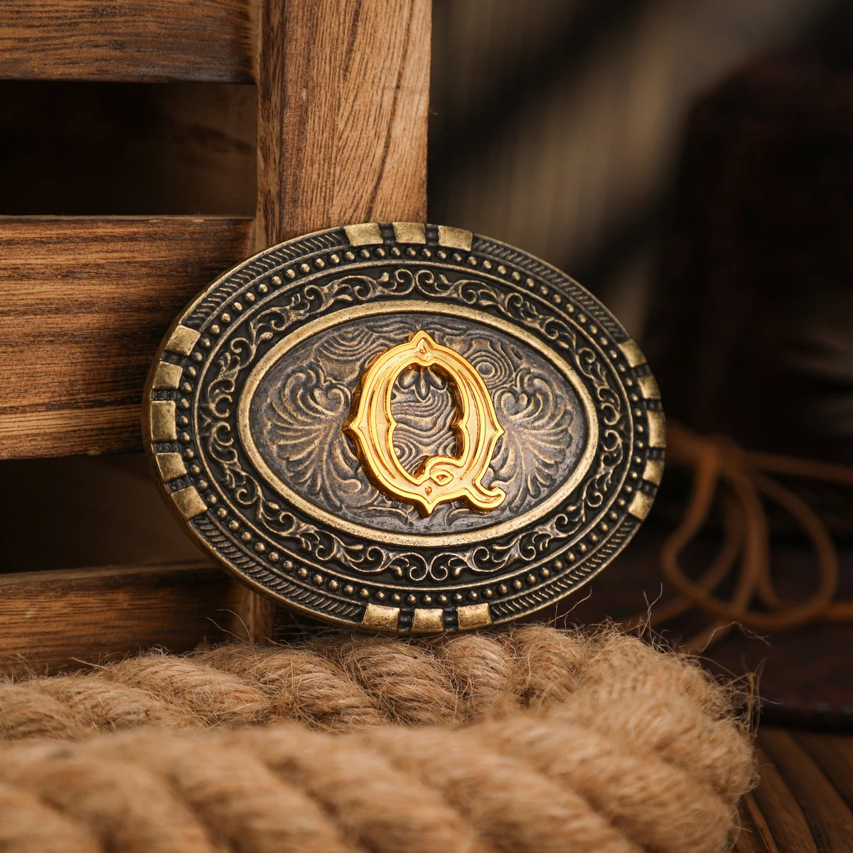 Une boucle de ceinture en métal de style occidental pour hommes et femmes, avec une boucle de ceinture unique, rétro et nouvelle