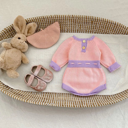 New autumn clothing for babies aged 0-2, cute baby girl color blocked long sleeved jumpsuit