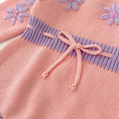 New autumn clothing for babies aged 0-2, cute baby girl color blocked long sleeved jumpsuit