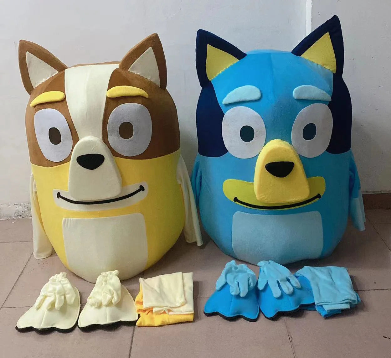 Costume de poupée de dessin animé Dog, 1:1, pour adulte, marche, cosplay, performance, activité, accessoires