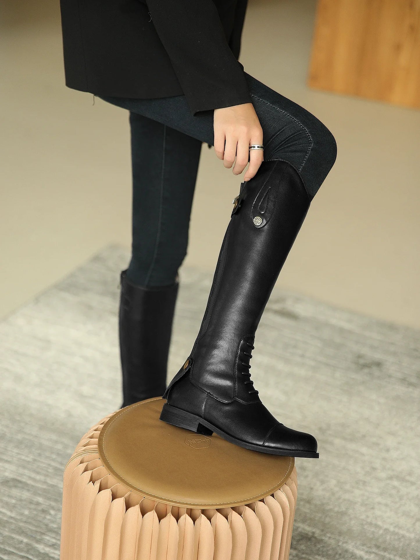 Bottes d'équitation 2025 en cuir, bottes longues, équipement d'équitation, chaussures ultra-résistantes et antidérapantes