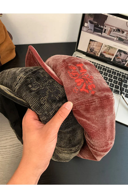 Bérets en velours côtelé rétro brodés avec lettres mignonnes pour femmes, petit chapeau de peintre littéraire polyvalent et décontracté pour printemps et automne